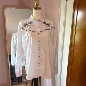 Women's White Embroidered Blouse